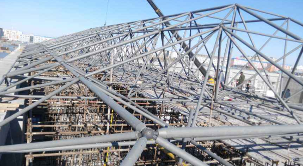 盐城细数网架装配中抉择应用钢结构对室第的优势